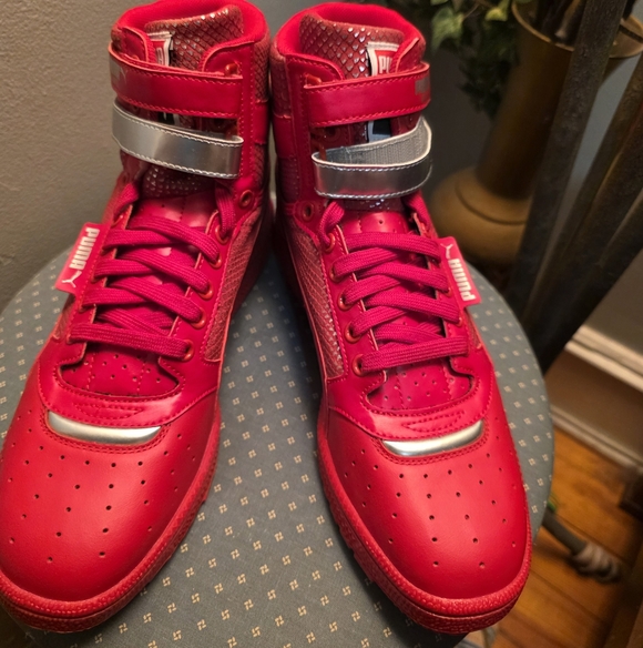 Puma Shoes - PUMA WOMEN'S "BARBADOS CHERRY" SKY HI II FUTUR MINIMAL SIZE 10